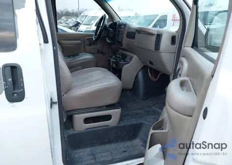 2002 GMC Savana Standard from USA, damaged, VIN 1GTFG25M021108855